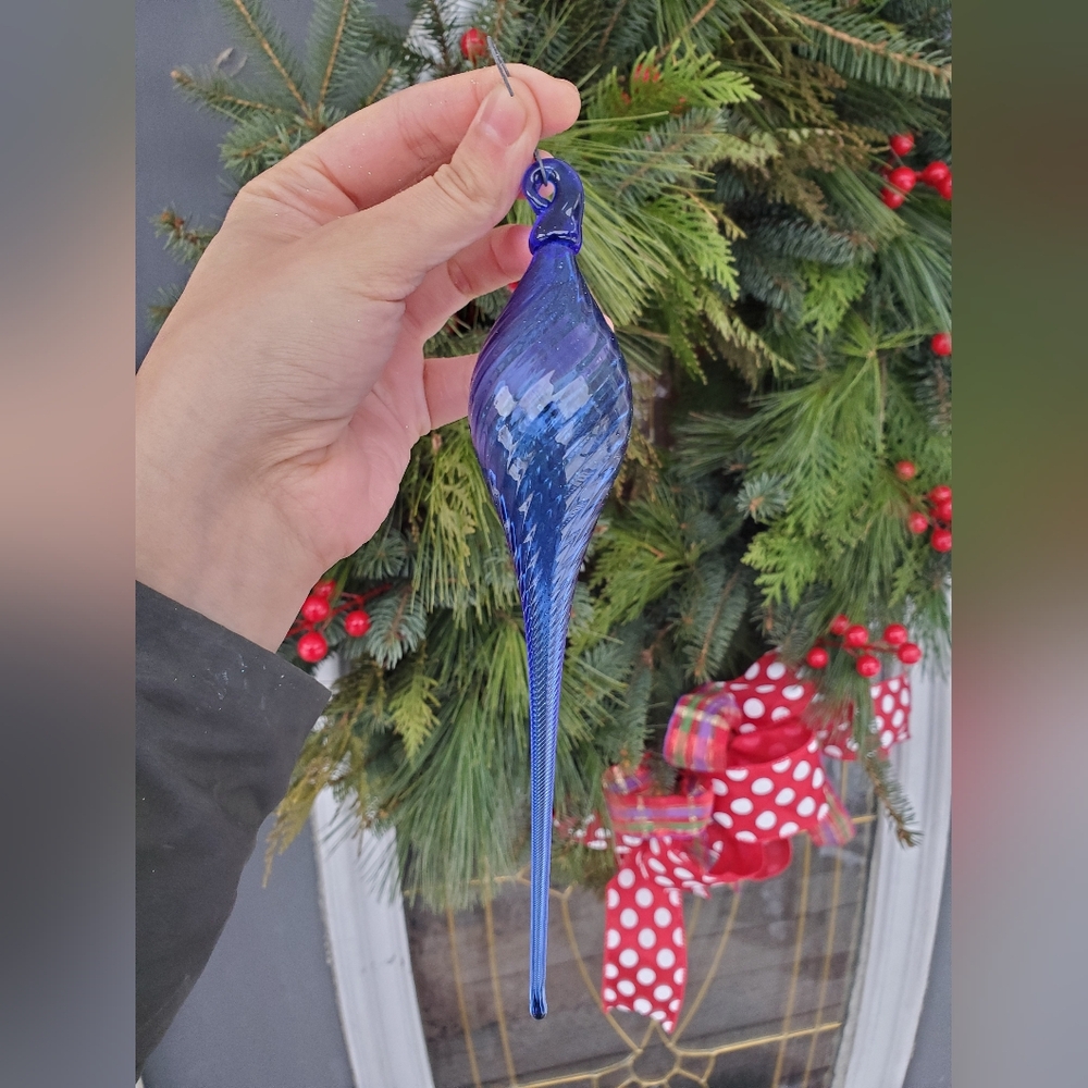 Elegant Blue Glass Ornament - Picture 2 of 4